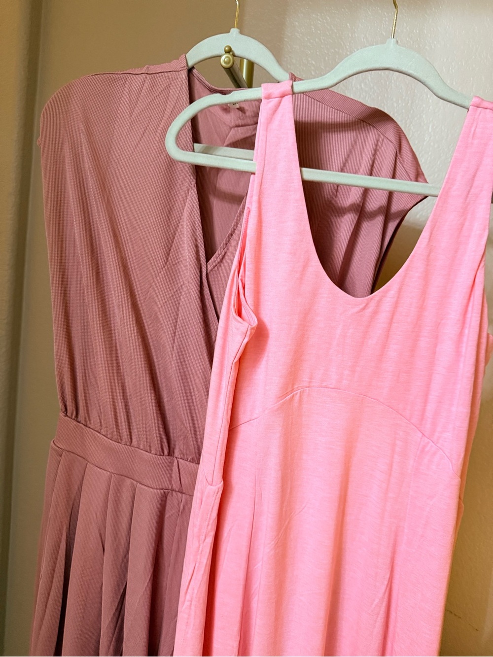 Women’s Bundle of Halara Pink jumpsuit and maxi dress- size Medium